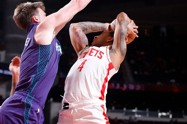 乐鱼app-也不是没有会组织的人，但是火箭替补控卫就是没办法得到信任？